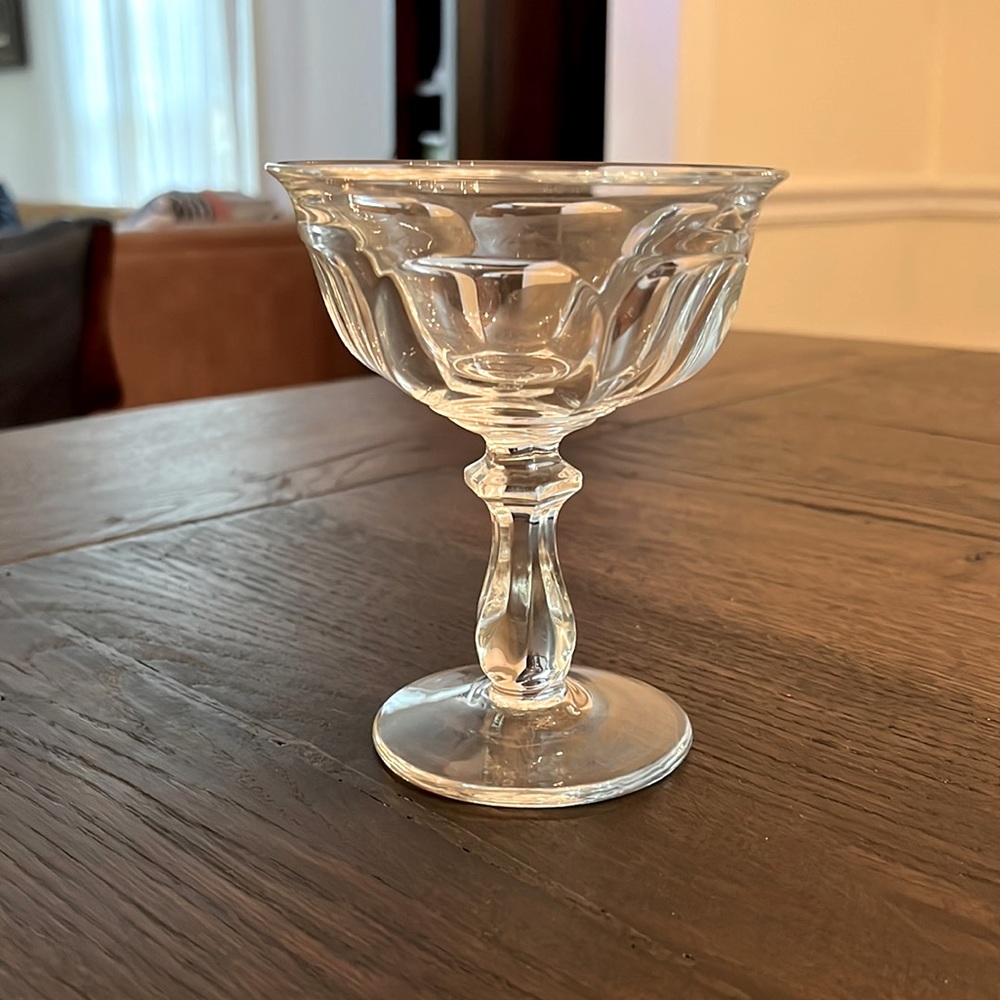 1 Old Williamsburg Heisey Sherbet Glass Coupe